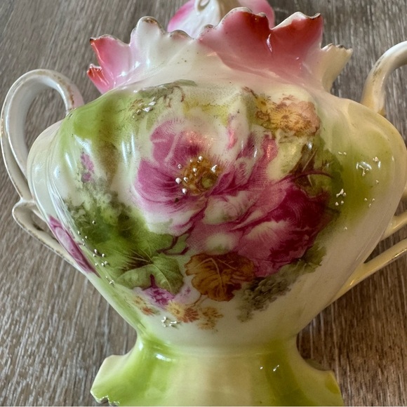 “SOLD” Antique R.S. Prussia Sugar Bowl Hand Painted Flowers Pastel Background - Picture 4 of 11